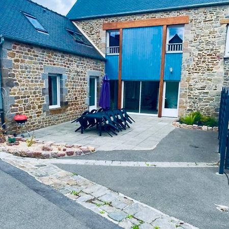 Le Gite De La Mongatelais Villa Roz-Landrieux Luaran gambar